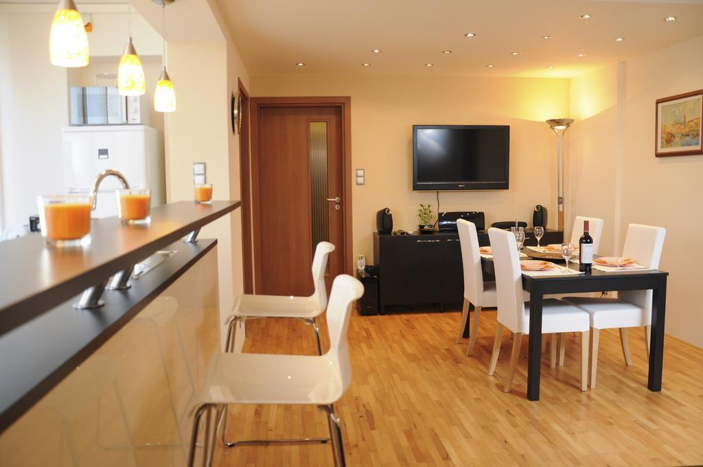 Derelli Elegance Apartment Sofia Zimmer foto